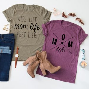 Awesome Mom T-Shirts 